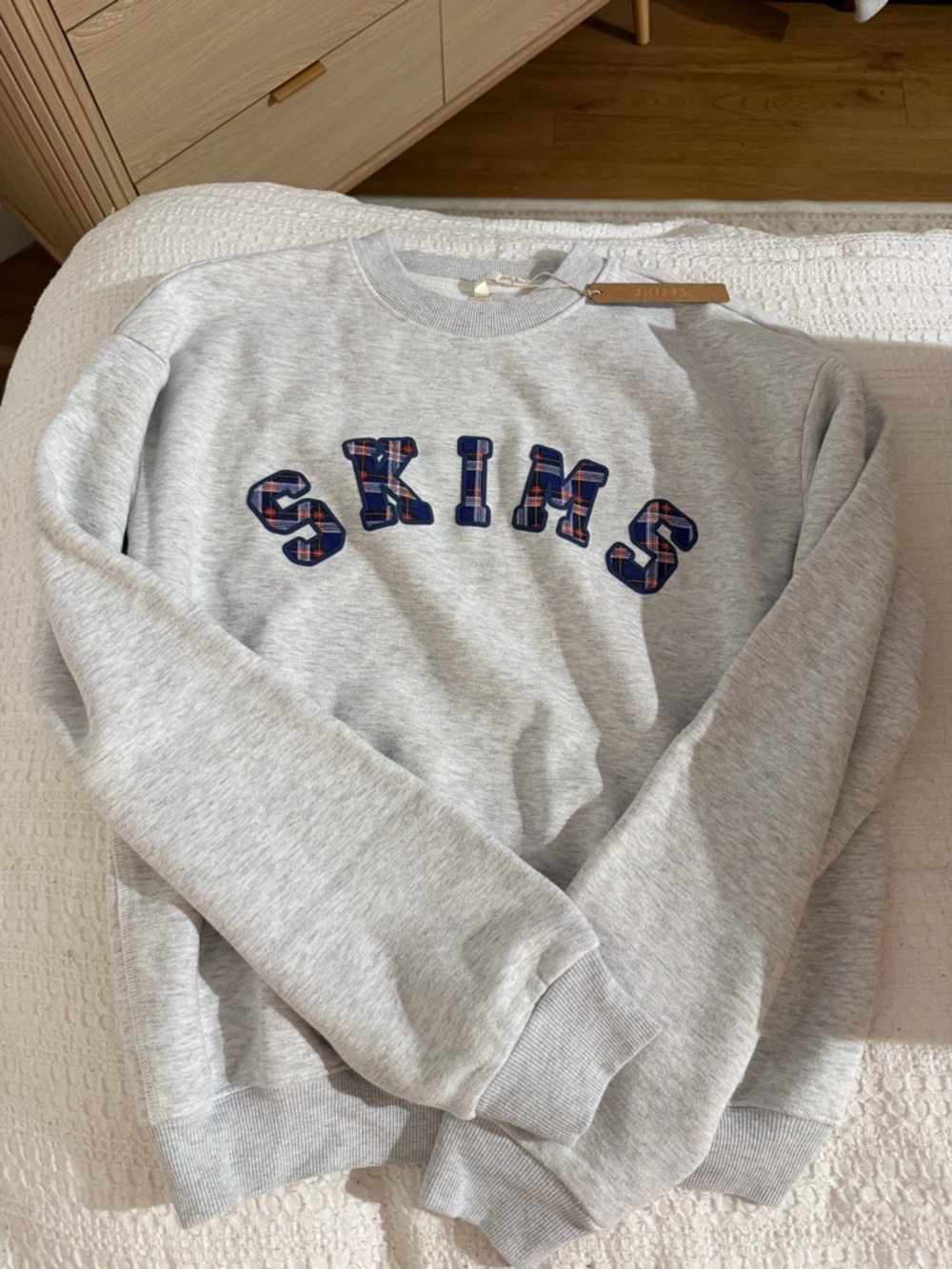 SKIMS LOGO CLASSIC CREWNECK